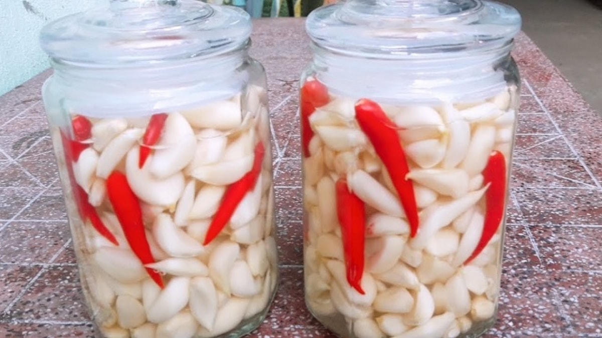 Cách bảo quản tỏi không bị mọc mầm hay thối, mốc