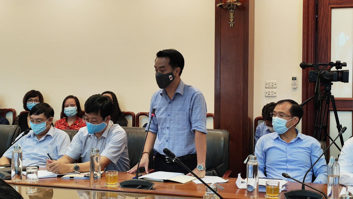 Các đại biểu thảo luận, đóng góp ý kiến tại Hội nghị.