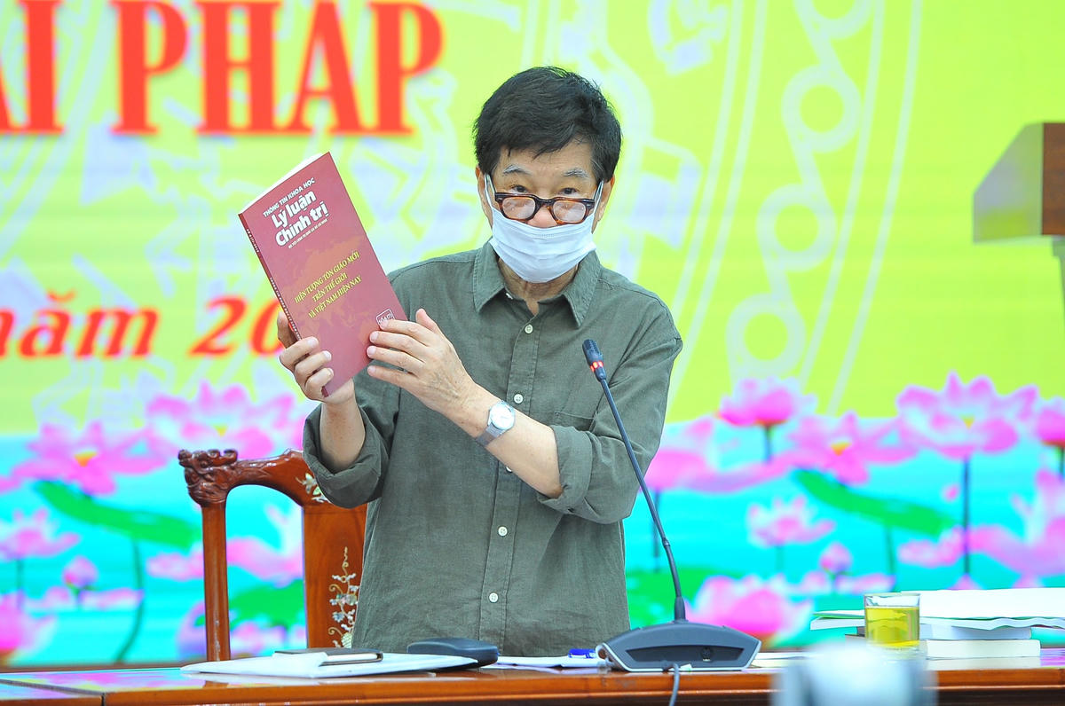 GS.TS Đỗ Quang Hưng phát biểu tại Hội thảo.