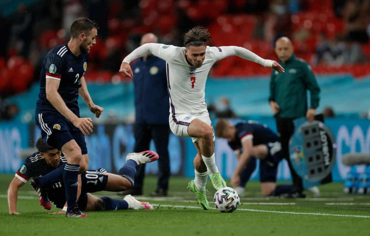 Jack Grealish vào sân cũng không cải thiện được sức tấn công của tuyển Anh.