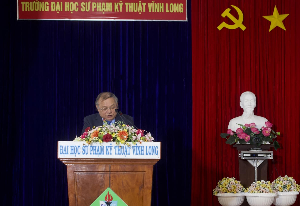 PGS. TS Cao Hùng Phi, Hiệu trưởng Trường ĐH SPKT Vĩnh Long, Chủ tịch Hội đồng thi Quốc gia số 1 phát biểu tại buổi bế mạc.