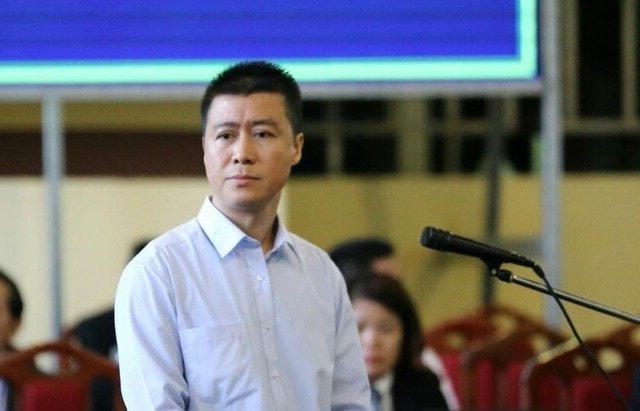 Phan Sào Nam tại toà.