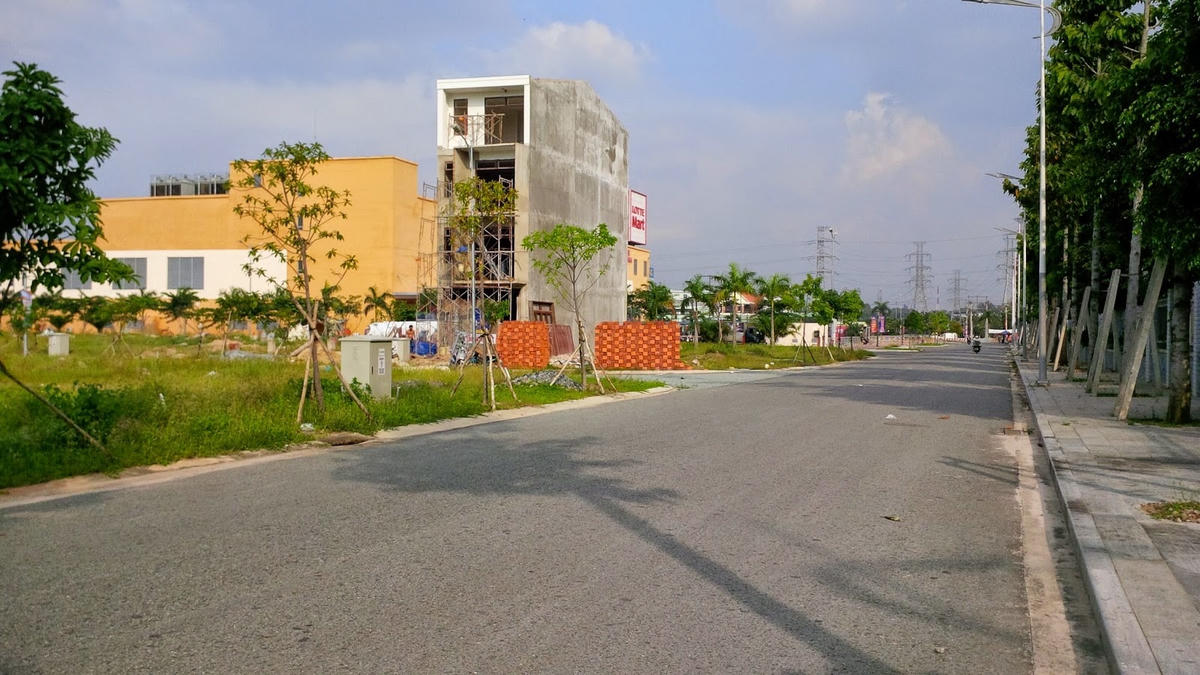 Nguồn cung đất nền vùng ven và các địa phương phụ cận TP HCM đã dồi dào hơn trước.