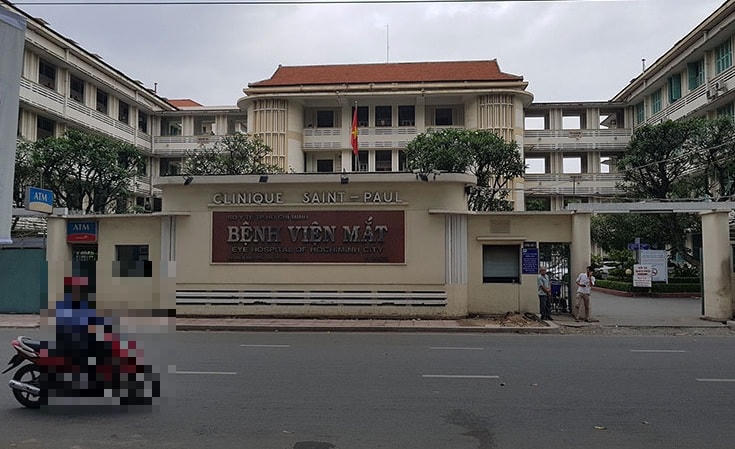 Nhiều lãnh đạo tại Bệnh viện Mắt TP HCM bị khởi tố, bắt tạm giam.