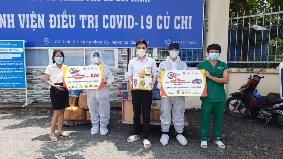 Suất ăn hỗ trợ tuyến đầu chống dịch.