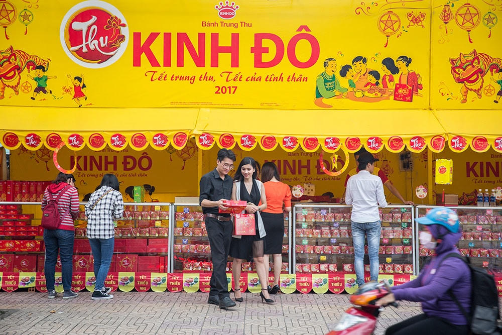 Nhiều người quên mất sắp đến Trung Thu vì đường phố vắng bóng các gian hàng bánh