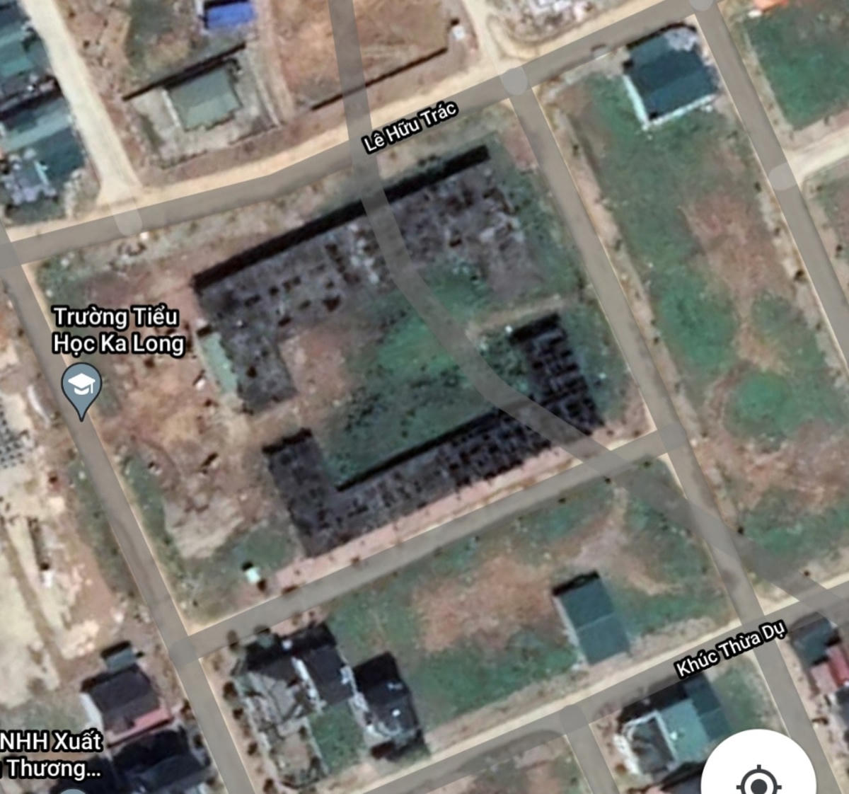 Khu nhà hoang phát hiện ra thi thể nạn nhân.
