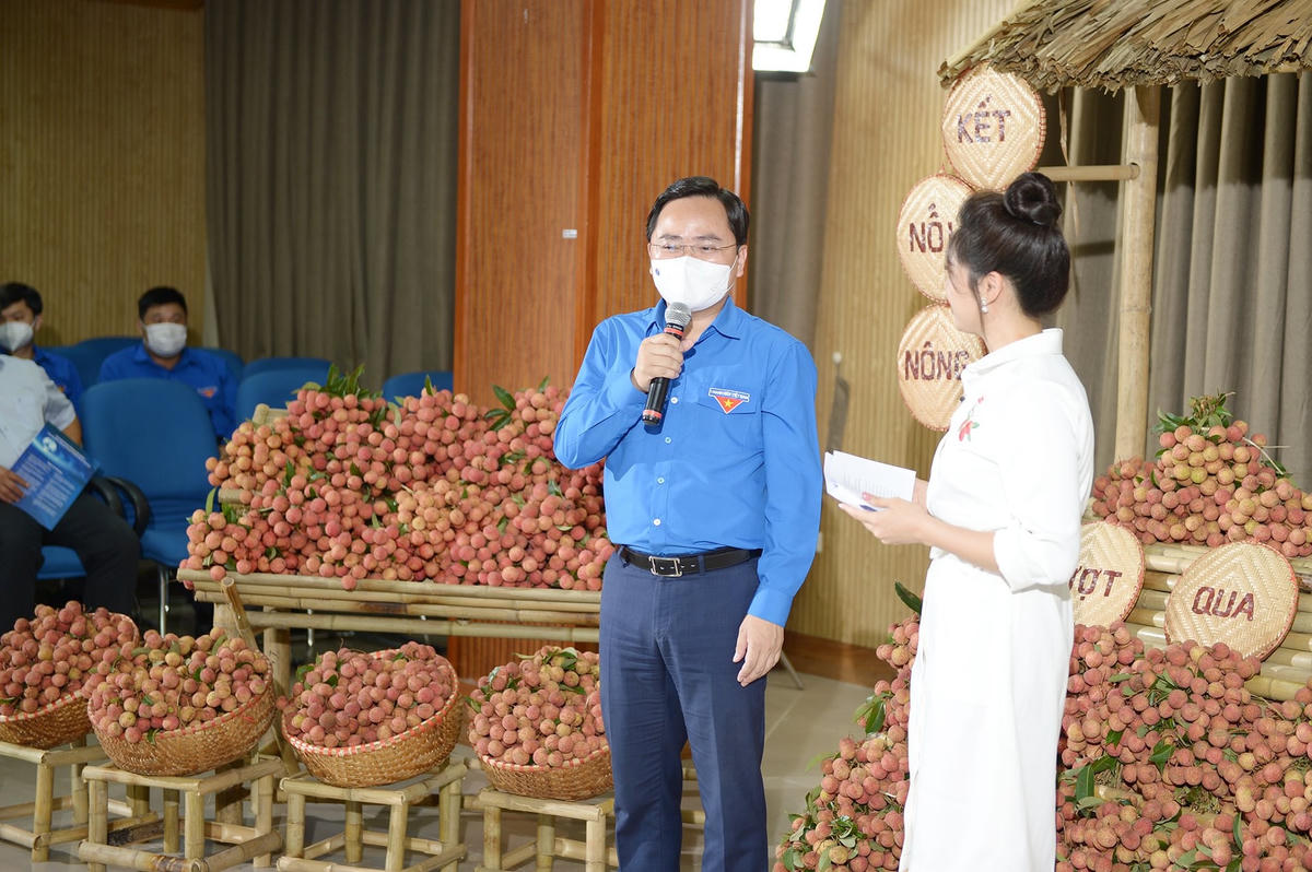 Bí thứ thứ nhất Trung ương Đoàn TNCS Hồ Chí Minh Nguyễn Anh Tuấn phát động Chương trình.