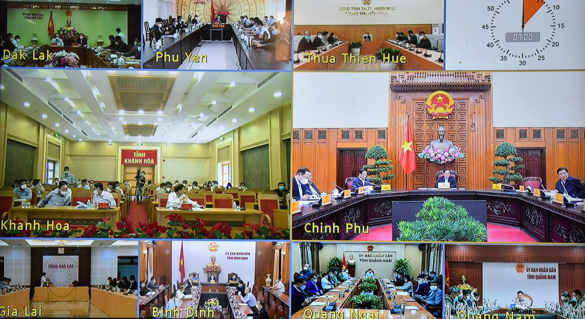 Thủ tướng chỉ đạo việc hỗ trợ các địa phương về gạo, tài chính… cần trên tinh thần tiết kiệm, kịp thời, đúng đối tượng và bảo đảm thực chất, phát huy hiệu quả. Ảnh: VGP/Nhật Bắc.