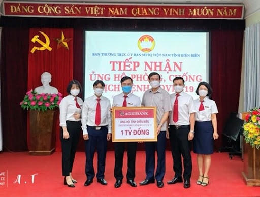Ban Thường trực Ủy ban MTTQ Việt Nam tỉnh Điện Biên tiếp nhận ủng hộ Quỹ phòng, chống dịch bệnh Covid-19.