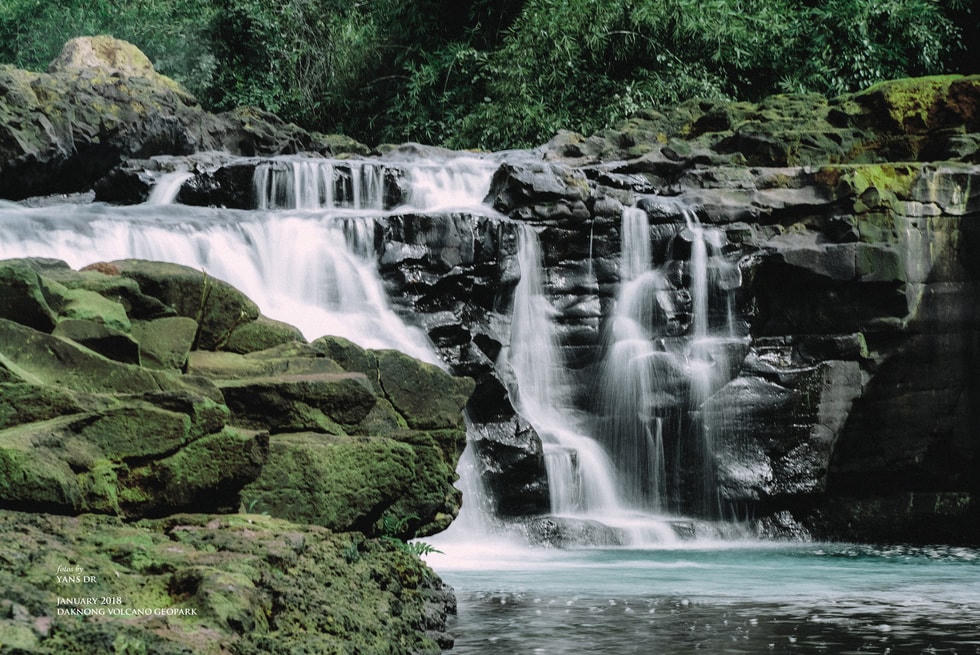 Suối Đắk R'tih. (Nguồn: Võ Anh Tú).