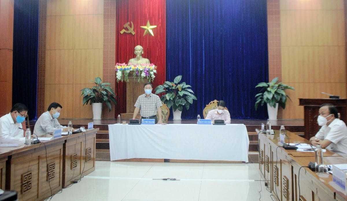 Quang cảnh buổi làm việc về phòng, chống Covid-19 sáng 14/8.