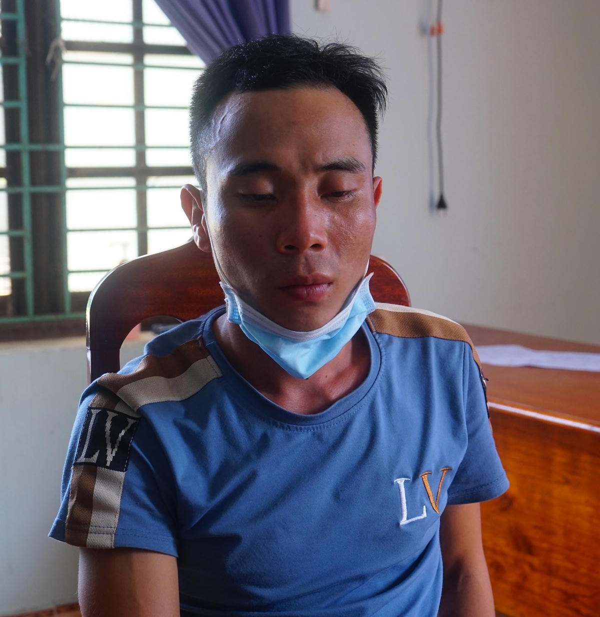 Đối tượng Trần Công Niên tại cơ quan điều tra.
