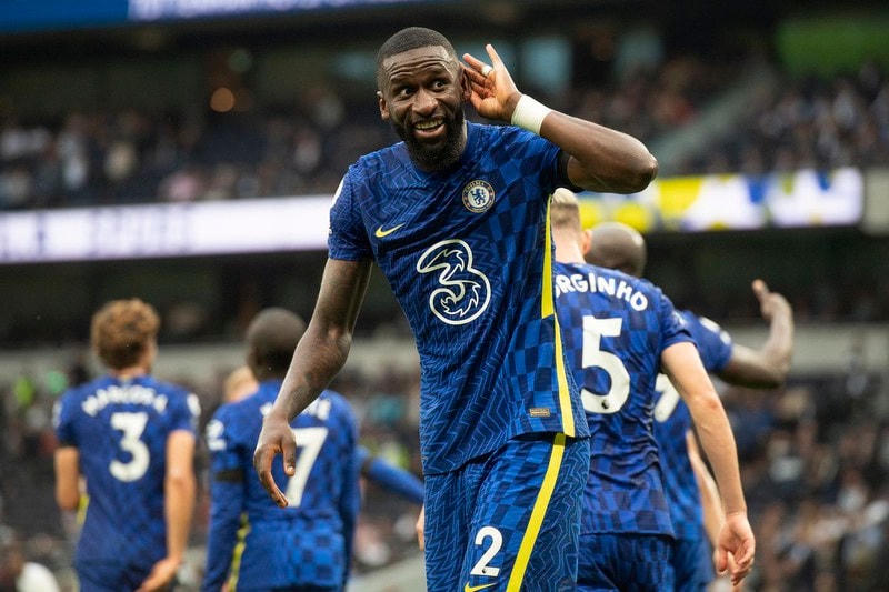 Rudiger không mặn mà gia hạn hợp đồng mà thích thú với lời mời gọi của Real Madrid.