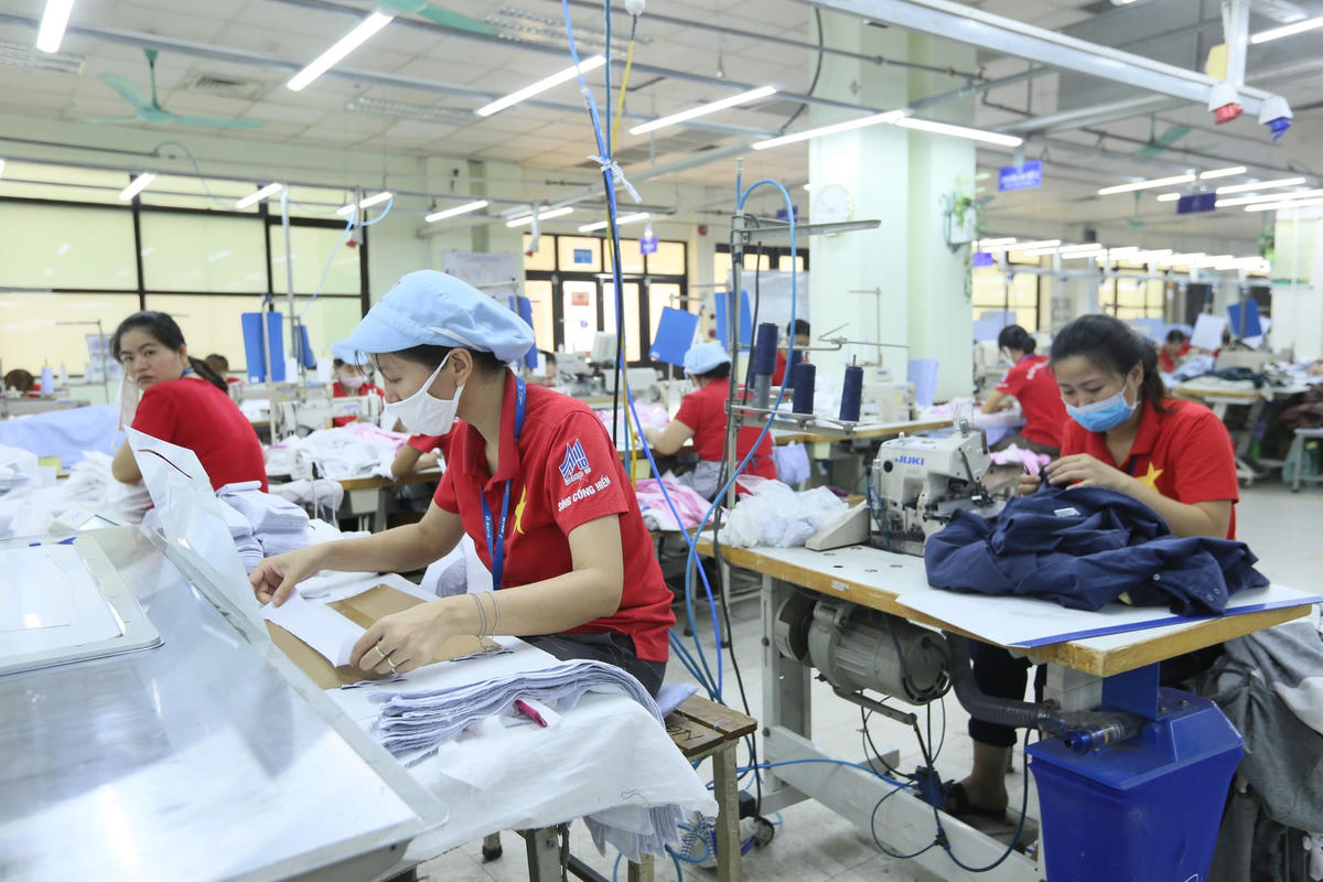 Xuất khẩu được dự báo sẽ bung mạnh khi mở cửa nền kinh tế.