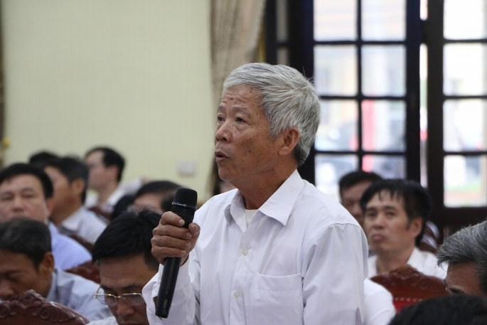 Cử tri L:ê Văn Tũn nêu ý kiến về việc tiền của dân gửi Quỹ tín dụng từ lâu chưa rút được