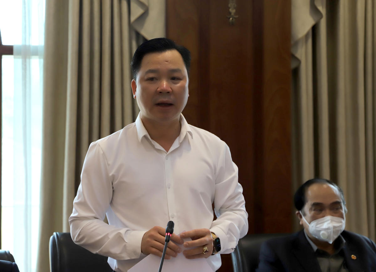 Các đại biểu tham gia đóng góp ý kiến tại hội thảo.