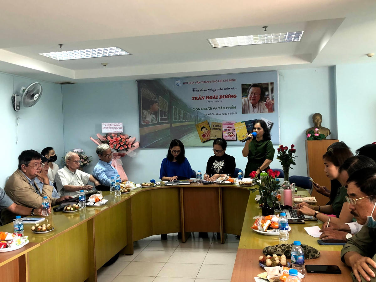 Buổi hội thảo về cố nhà văn Trần Hoài Dương