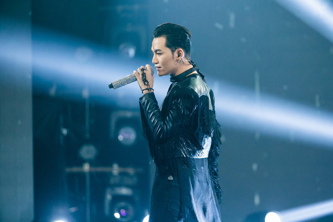 Ali Hoàng Dương tự tin solo bài hát đầu tiên do chính producer Duck V sáng tác.