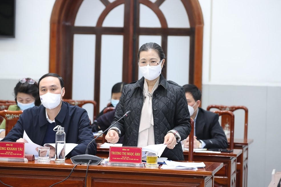 Phó Chủ tịch Trương Thị Ngọc Ánh phát biểu tại cuộc họp.