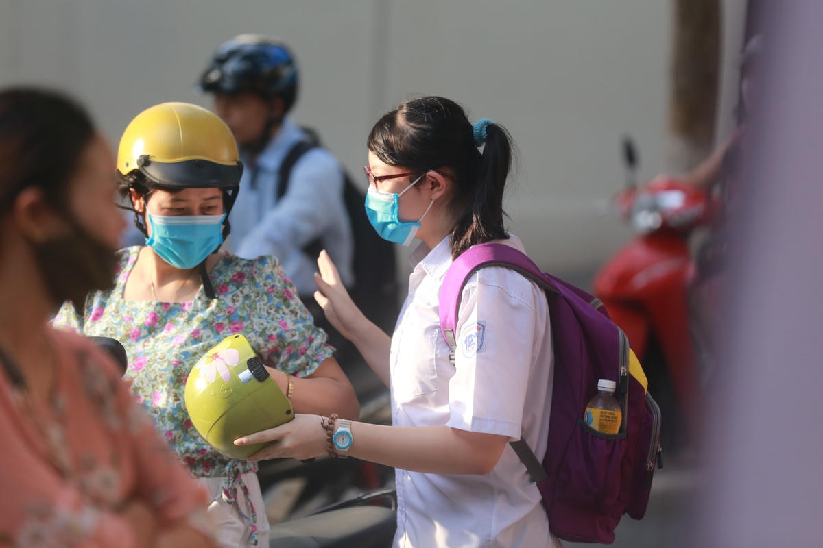 Thí sinh dự thi vào lớp 10 THPT năm 2020. Ảnh: Phạm Quang Vinh.