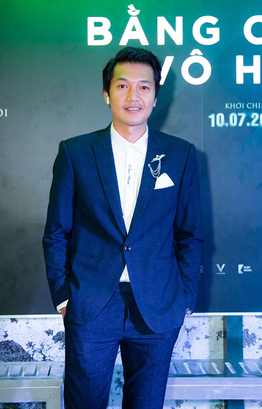 Quang Tuấn luôn biến hóa mình qua các vai diễn. 