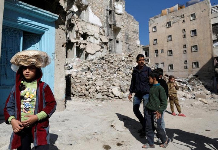 Sau 10 năm chiến tranh, Syria rơi vào nguy cơ sụp đổ nền kinh tế.