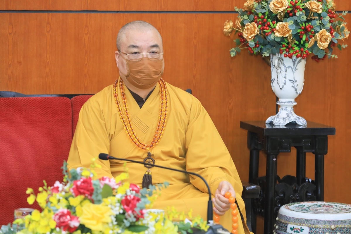 Hòa thượng Thích Thanh Nhiễu, Phó Chủ tịch Thường trực Hội đồng Trị sự Trung ương GHPG Việt Nam cảm ơn những tình cảm, sự quan tâm của lãnh đạo Đảng, Nhà nước, MTTQ Việt Nam.