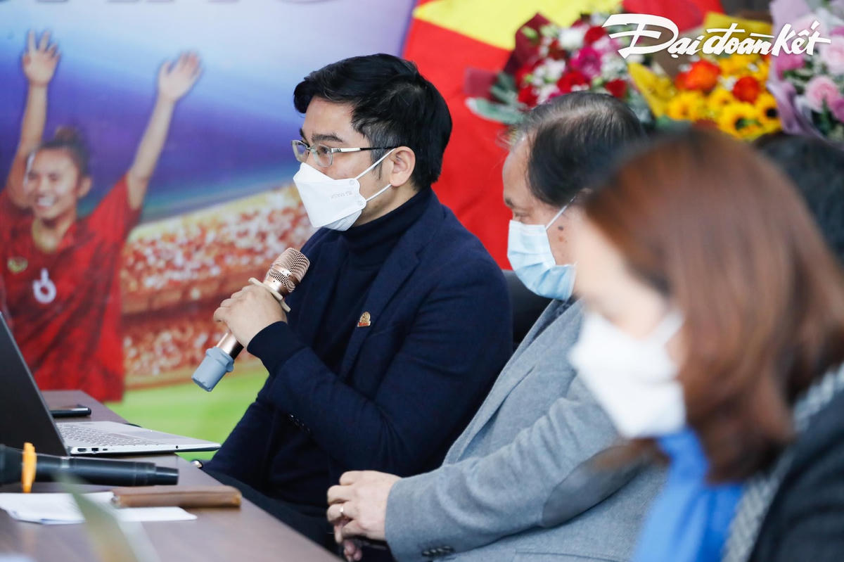 Tọa đàm trực tuyến: Bóng đá nữ - Phía sau hào quang