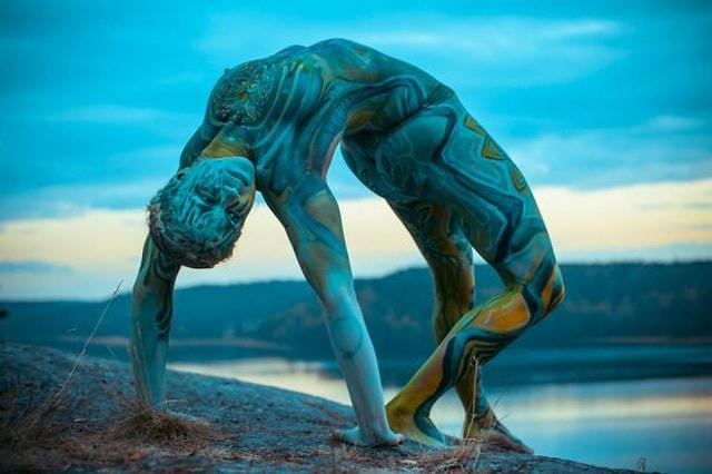Những bức vẽ 'body-painting' của mùa thu