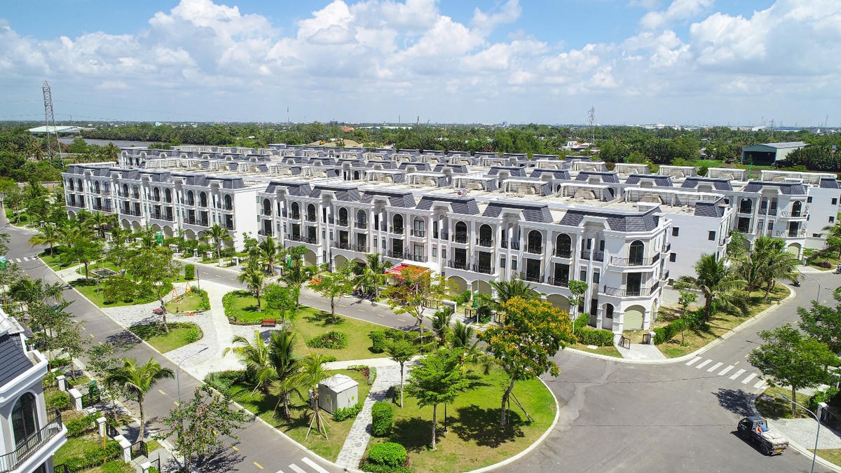Nhà phố đã xây dựng hoàn thiện tại La Villa Green City.