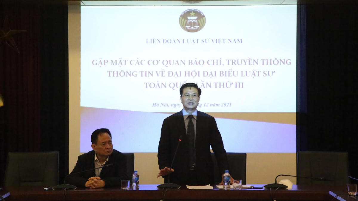 Tiến sĩ, Luật sư Đỗ Ngọc Thịnh, Chủ tịch Liên đoàn Luật sư Việt Nam phát biểu tại buổi gặp mặt báo chí.
