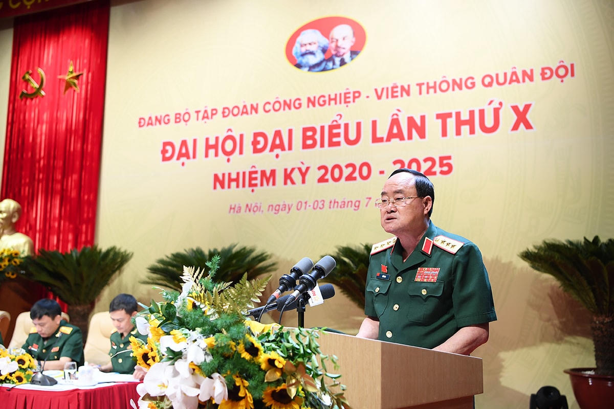 Thứ trưởng Bộ Quốc Phòng Thượng tướng Trần Đơn phát biểu chỉ đạo tại Đại hội.