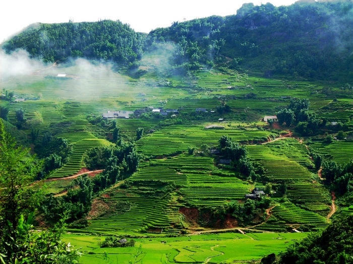 Phong cảnh núi non trùng điệp tại Hòa Bình.