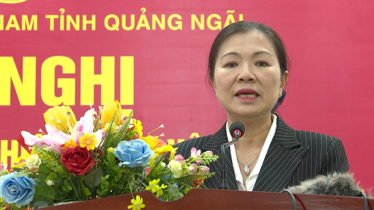 Phó Chủ tịch UBTƯ MTTQ  Việt Nam Trương Thị Ngọc Ánh phát biểu tại hội nghị.