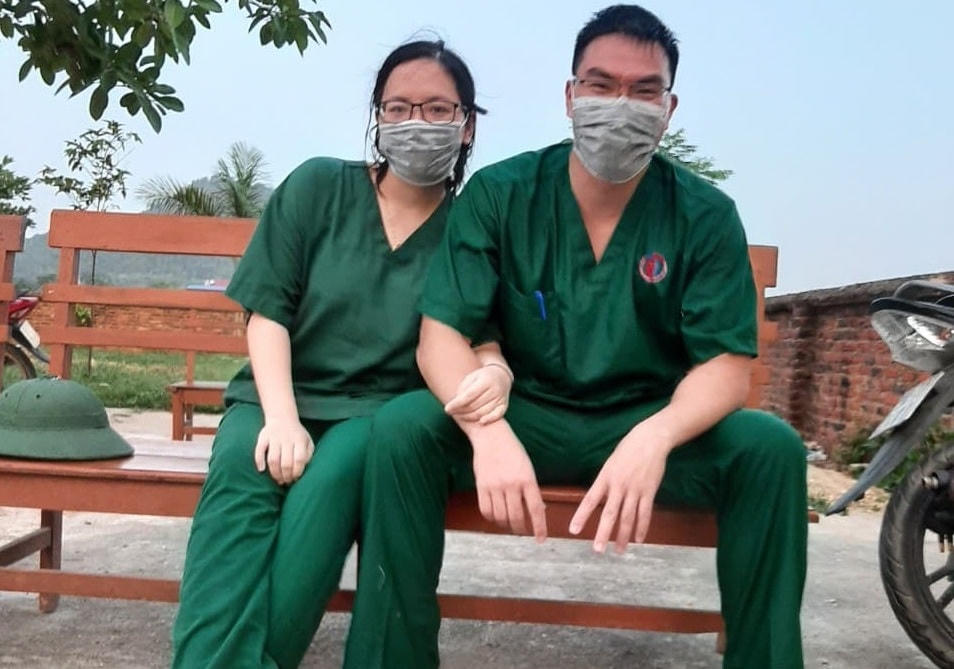 Vợ chồng bác sĩ Mai Anh và Xuân Điệp.