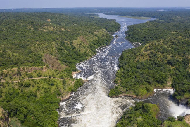 Thác Murchison là địa điểm du lịch nổi tiếng trên sông Nile ở Uganda.