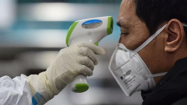 Các triệu chứng nhận biết người mắc Covid-19