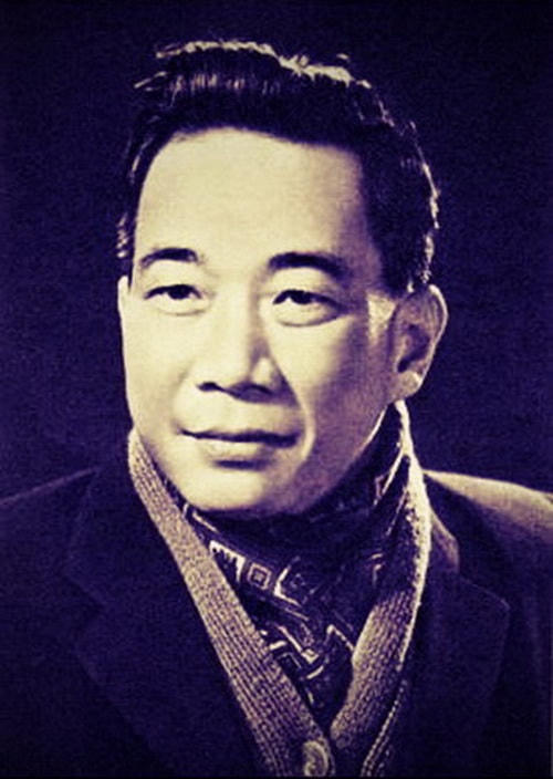 Nhà thơ Tố Hữu.