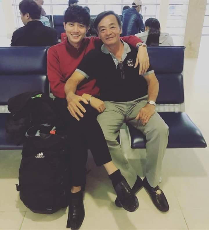 Bận rộn với công việc, thế nhưng Quốc Trường vẫn dành thời gian đưa bố mẹ đi du lịch. Ảnh: NVCC. 