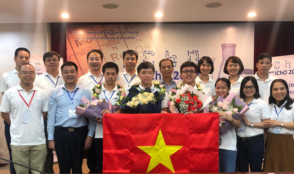 Đoàn Việt Nam tham dự Olympic Hoá học quốc tế 2020.