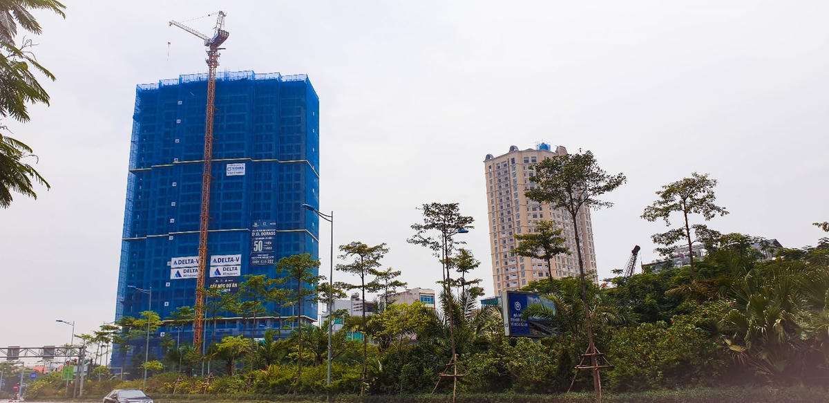 Ảnh tiến độ thực tế 02 tòa tháp D’. El Dorado I & II đã cất nóc.