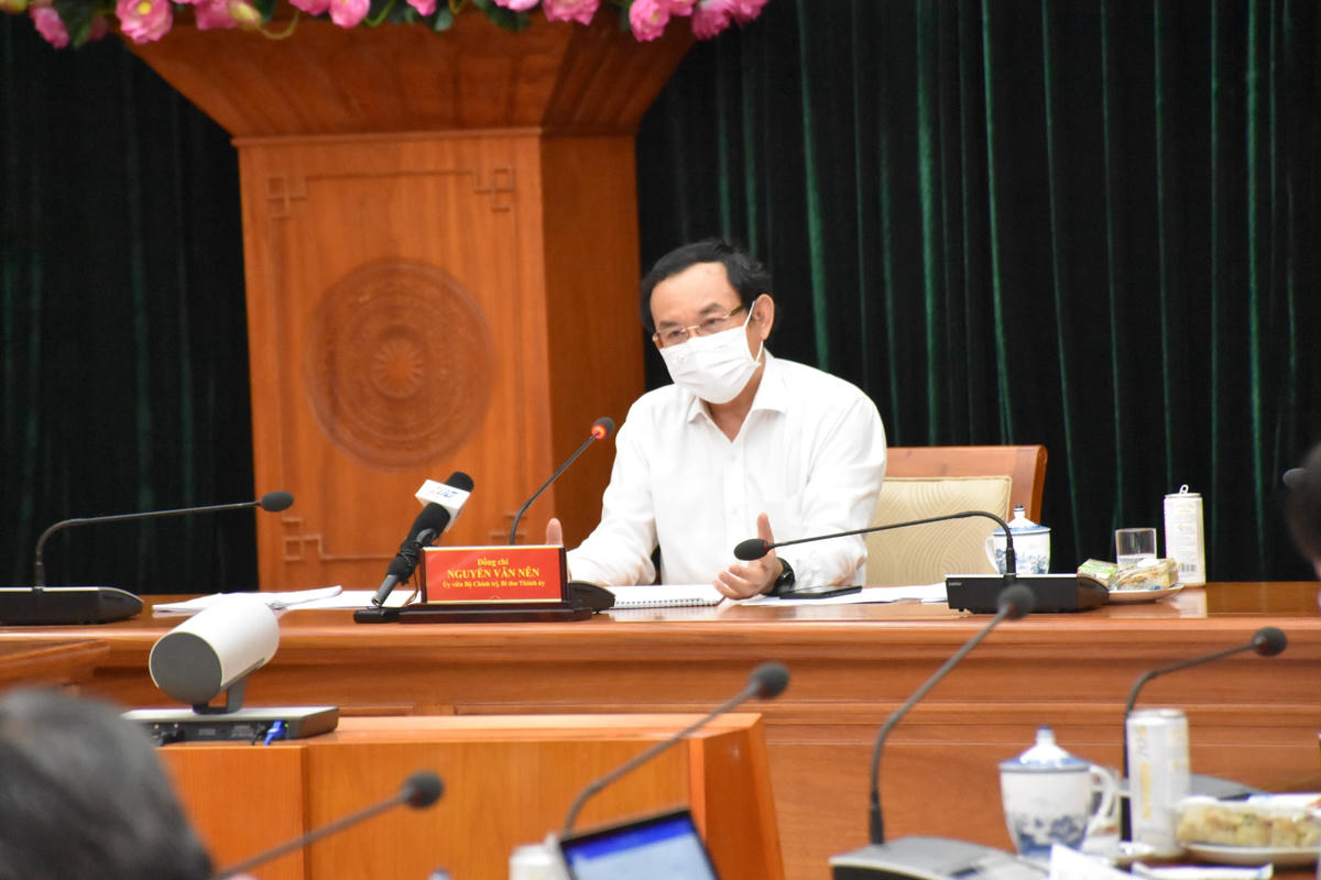 Bí thư Thành ủy TP HCM yêu cầu thành phố mở chiến dịch test nhanh tìm F0