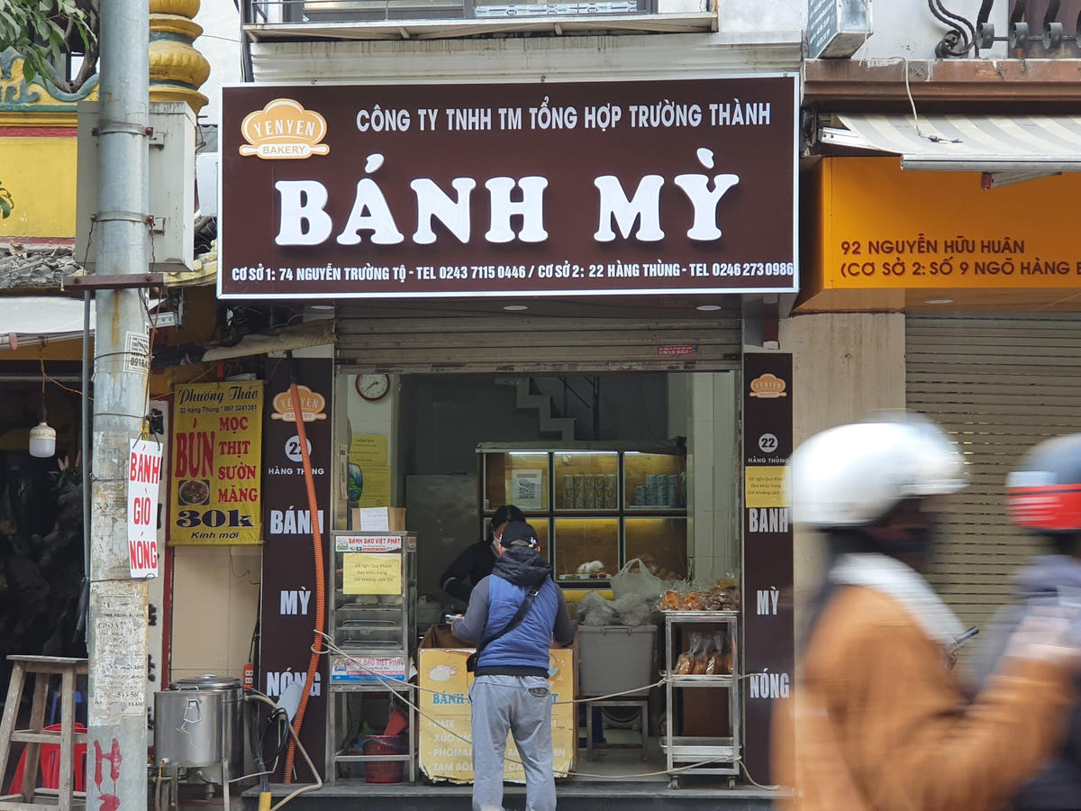 Dừng bán hàng tại chỗ ở ‘vùng cam’: Dân băn khoăn, chuyên gia phản ứng