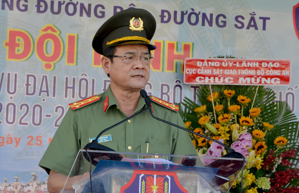 Giám đốc Công an TP HCM Lê Hồng Nam phát biểu tại lễ ra mắt đội hình nữ CSGT dẫn đoàn của Phòng CSGT đường bộ, đường sắt Công an TP HCM hồi tháng 8/2020.
