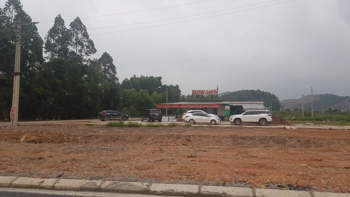 Một hình ảnh khác ở khu đất đấu giá Nội Hoàng. Ảnh: Nam Anh.
