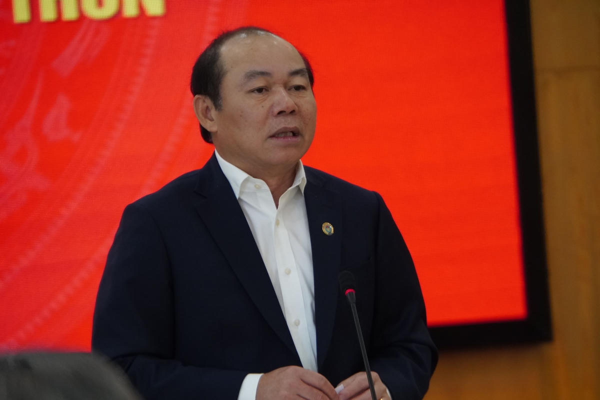 Chủ tịch Liên minh các hợp tác xã Nguyễn Ngọc Bảo phát biểu tại hội thảo.