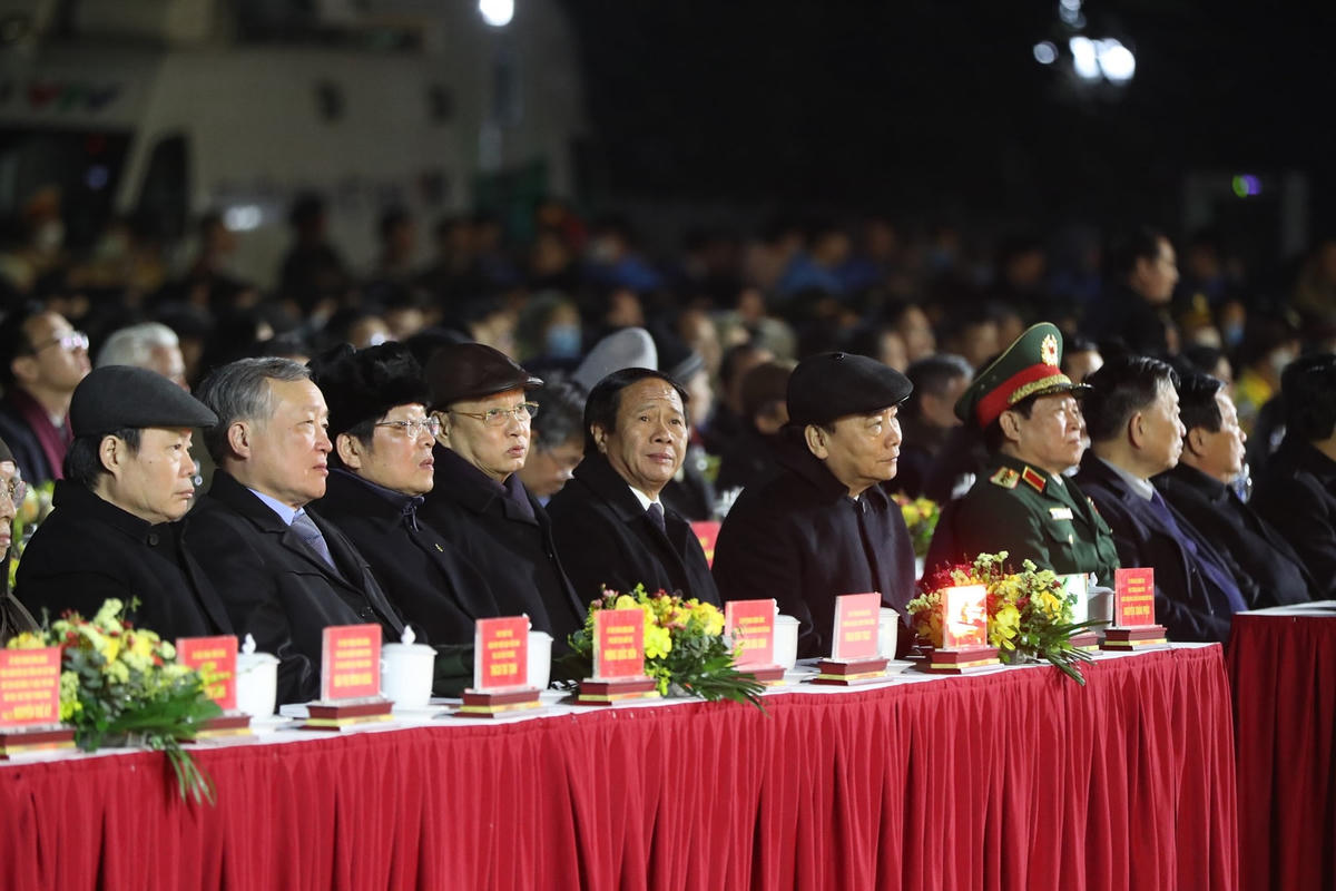 Dự lễ có đồng chí Nguyễn Xuân Phúc, Ủy viên Bộ Chính trị, Thủ tướng Chính phủ 