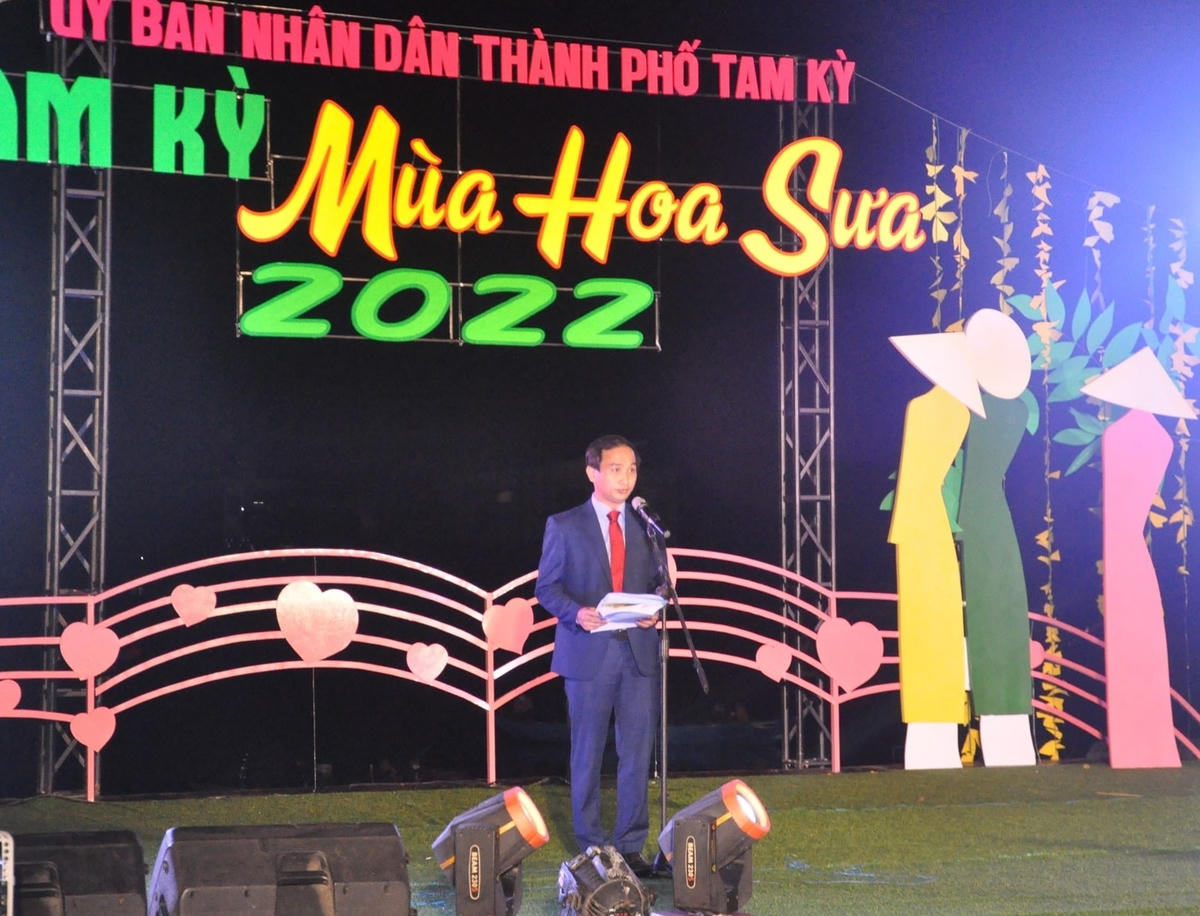 Ông Nguyễn Hồng Lai, Phó Chủ tịch UBND TP Tam Kỳ phát biểu khai mạc.