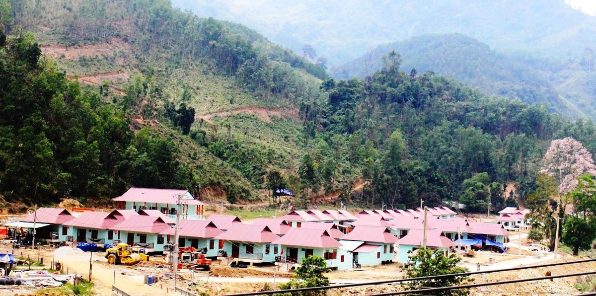 Những ngôi nhà bình yên ở Trà Leng sau mùa sạt lở đất.
